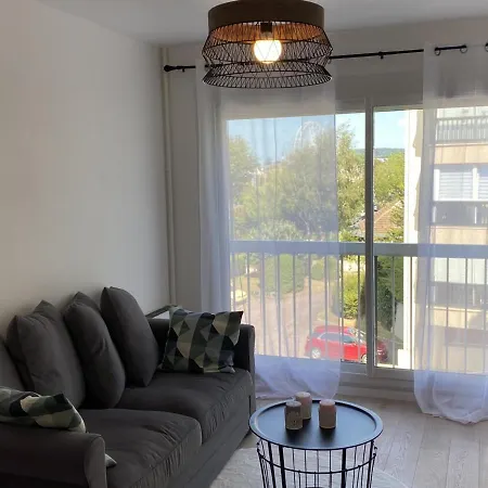 Apartment 2 Pieces Avec Parking Et Ascenseur, Proche Centre-ville De - Fr-1-487-323 Cabourg